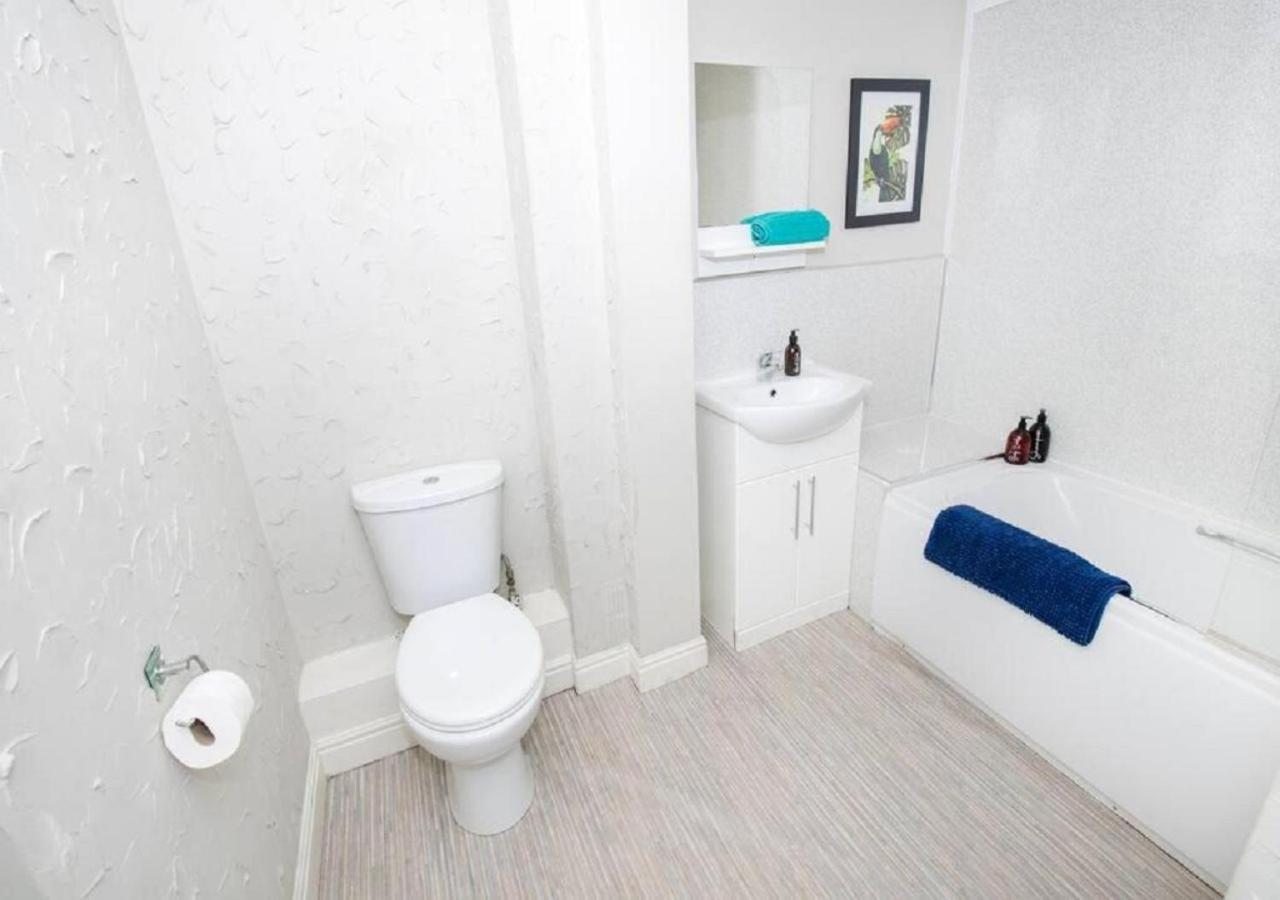 Cormorant - Beautiful 2 Bed Apartment With Sea Views Old Town سكرابورو المظهر الخارجي الصورة